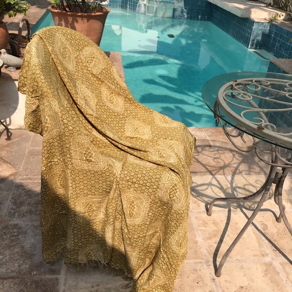 Alegre Pareo Sarong fish wrap - Picture 1 of 3